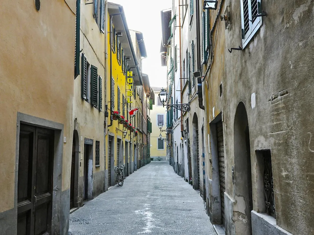 شقة فندق فلورنسفي  Locazione Turistica Osteria Del Guanto